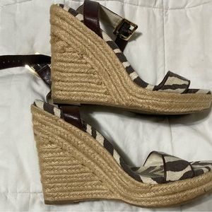 Beautiful Michael Kors size 10 super comfortable